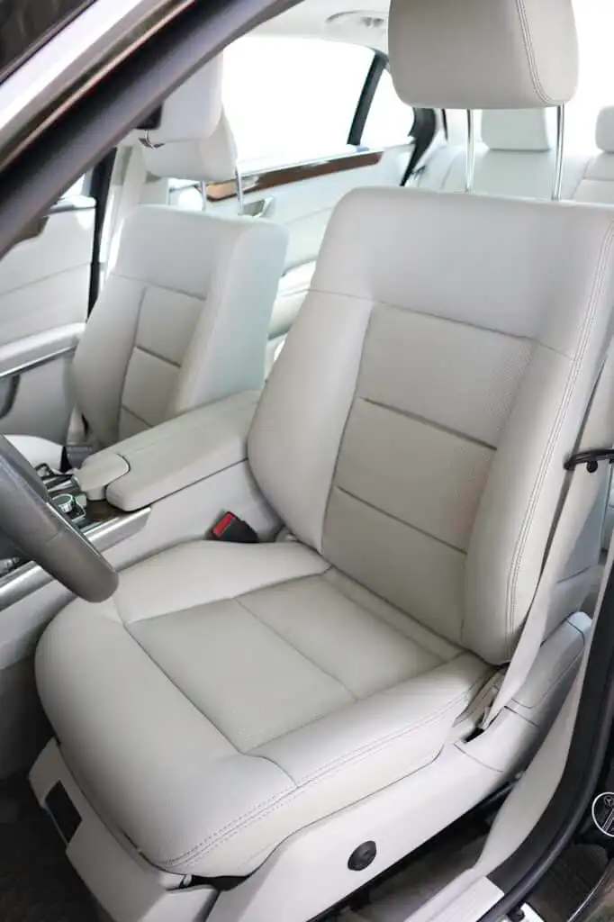 11 USF Mercedes Benz E350 2016 3