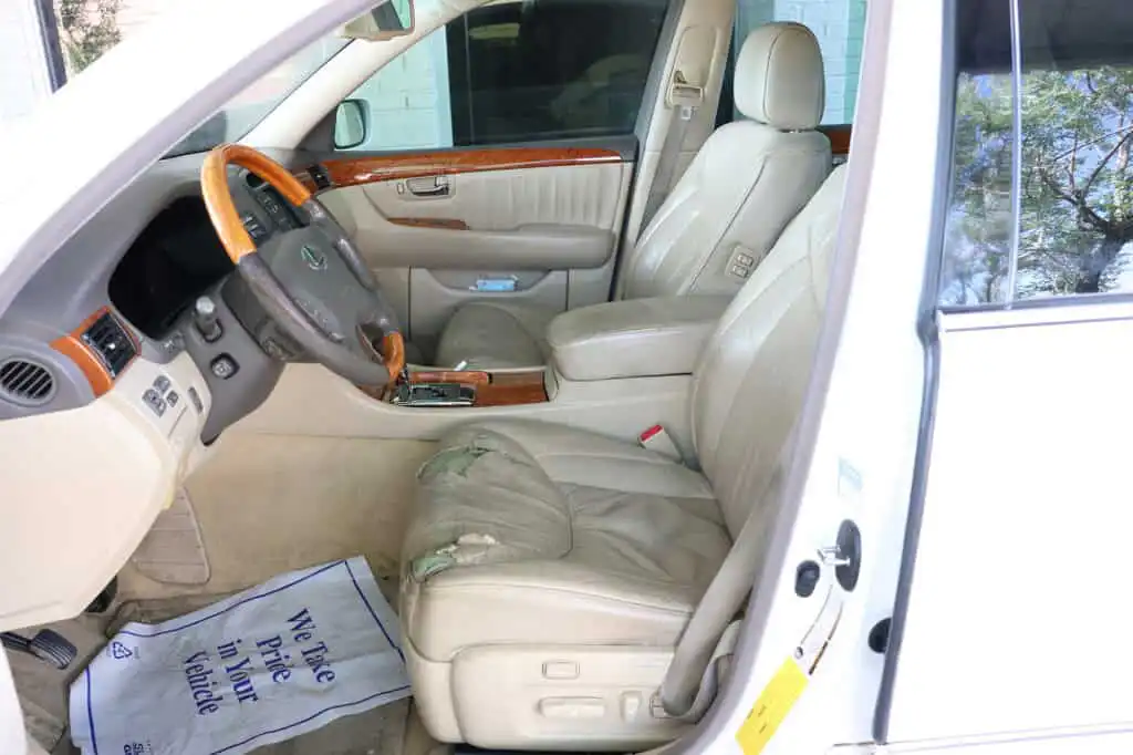 19 USF Lexus LS430 2006 Sièges avant 2