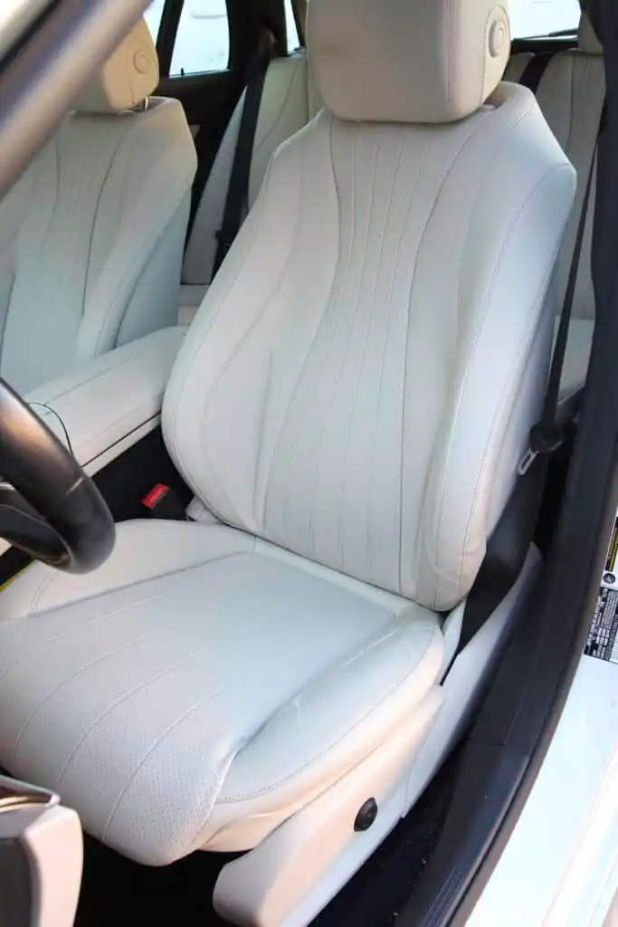 06 USF Mercedes Benz E300 2017 2